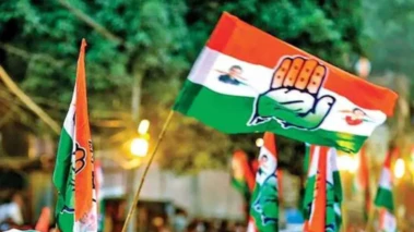 మీడియాకు లీకులు.. నెగిటివ్ స్టోరీలు.. కాంగ్రెస్ లో ఎవరిని ఎవరు టార్గెట్ చేస్తున్నారు..