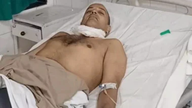 कानपुर: जुड़वां बेटियों के हत्यारे पिता ने जेल में थाली से अपनी गर्दन काटी, पहुंचा अस्पताल