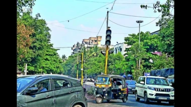 திருச்சியில் பழுதடைந்த போக்குவரத்து சிக்னல்கள்: முக்கிய சந்திப்புகளில் நிலவும் கடுமையான போக்குவரத்து நெரிசல்