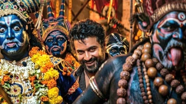 നാല് ദിനം, 147 കോടി; സൂര്യയുടെ കരിയര്‍ ബെസ്റ്റ് കളക്ഷൻ, 'കറുപ്പ്' ബ്ലോക്ക്ബസ്റ്ററിലേക്ക്