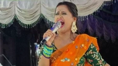 ଯାତ୍ରା ମାଲିକାଣୀ ରାଣୀ ପଣ୍ଡାଙ୍କ ନାଁରେ ସଙ୍ଗୀନ ଅଭିଯୋଗ !ପ୍ରାପ୍ୟ ପାରିଶ୍ରମିକ ନଦେଇ ଦୁର୍ବ୍ୟବହାର କରିଥିବା ଅଭିଯୋଗ