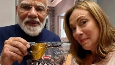 मेलोडी टॉफी के चक्कर में गलत शेयर खरीद बैठे निवेशक, लग गया अपर सर्किट