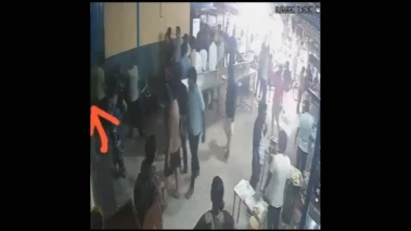 Hyderabad: Customer attacks tiffin centre staff after not getting extra chutney