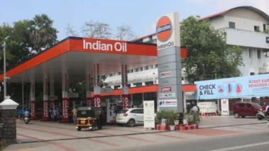 एक हफ्ते में दूसरी बार बढ़े पेट्रोल और डीजल के दाम, नई दरें जानिए