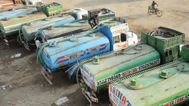 Mumbai Faces Water Shortage as Tanker Demand Surges Amid 10-15% Supply Cut