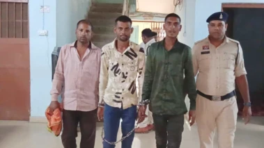 CG News : टाटा मैजिक से गौवंश की तस्करी का भंडाफोड़, आदतन आरोपी समेत पांच आरोपी गिरफ्तार
