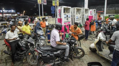 Fuel Prices Hiked Again: ପୁଣି ବଢିଲା ପେଟ୍ରୋଲ ଏବଂ ଡିଜେଲ ଦର