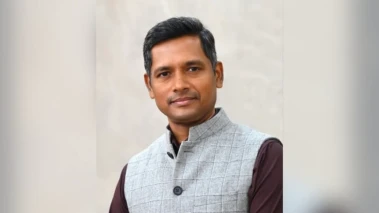 Row erupts as Rathan Kelkar assumes charge as Kerala CM's secretary, CPI(M) accuse Congress of having 'double standards'