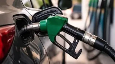 Petrol Prices: సామాన్యులకు బిగ్ షాక్.. మళ్లీ పెరిగిన పెట్రోల్, డీజిల్ ధరలు