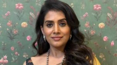 बालपणीचा एक वेदनादायक अनुभव सांगताना सोनाली कुलकर्णी भावुक झाली; म्हणाली....