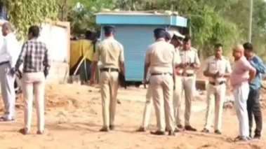 ఆరుగురు పోలీసులను సస్పెండ్ చేసిన కర్ణాటక ప్రభుత్వం