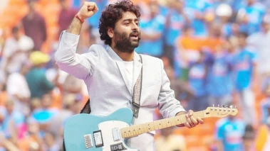 Arijit Singh: 'পাকিস্তানি শিল্পীদের গান ভারতে এখনো নিষিদ্ধ?', ভরা কনসার্টে প্রতিবাদ অরিজিতের