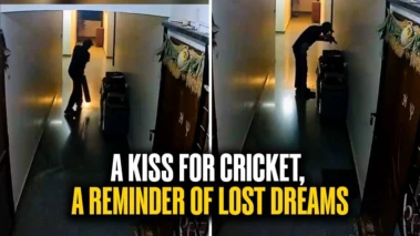 Watch - 'He Kissed the Bat Before Returning to Work': Blinkit Delivery Boy's Silent Cricket Moment Leaves Internet Emotional