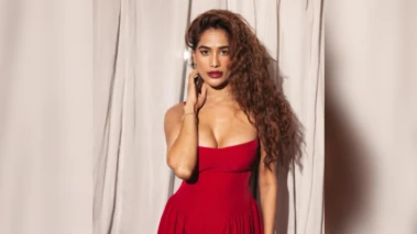 "கர்ப்பமாக இருப்பதாக நாடகமாடியது ஏன்..?" சரியோ தவறோ.. மக்கள் என்னைப் பற்றி பேசணும்.. உண்மையை உடைத்த பூனம் பாண்டே.. கொந்தளிக்கும் ரசிகர்கள்..!!