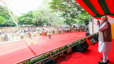 വന്‍ സുരക്ഷാ വീഴ്ച!; പ്രധാനമന്ത്രി പോകുന്ന വഴിയില്‍ സ്‌ഫോടക വസ്തുക്കള്‍, 6 പൊലീസ് ഉദ്യോഗസ്ഥര്‍ക്ക് സസ്‌പെന്‍ഷന്‍