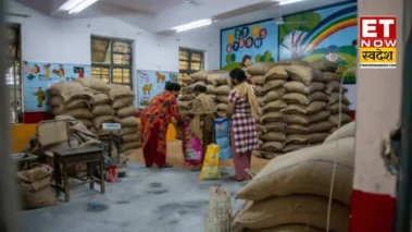 Delhi Ration Card : दिल्ली में 13 साल बाद बनेंगे नए राशन कार्ड, इनकम लिमिट बढ़ाने की तैयारी, ज्यादा लोग उठा सकेंगे फ्री गेहूं-चावल का लाभ