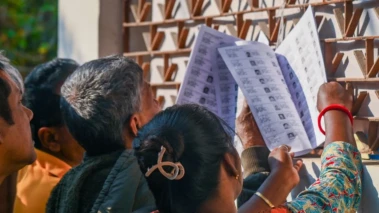 ভোটার তালিকা থেকে কত লক্ষ নাম বাদ দিল নির্বাচন কমিশন? কোন জেলায় প্রভাব সবচেয়ে বেশি?