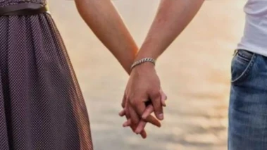 जिसके साथ लिव-इन में थी मां, उसी के साथ भाग गई बेटी; थाने में महिला ने लगाई गुहार