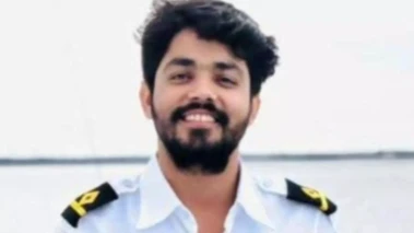 अमेरिका के बंदरगाह से लापता हुआ मिर्जापुर का युवक! 12 दिन बाद भी मर्चेंट नेवी अधिकारी मनीष द्विवेदी का नहीं चला पता