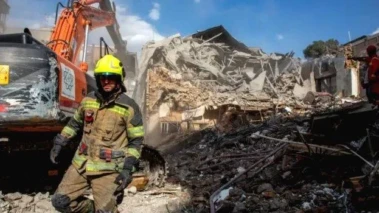 US intensifies airstrikes on Iran after Trump's warning; global tensions rise