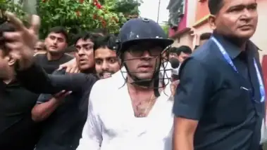 ಟಿಎಂಸಿ ನಾಯಕ ಅಭಿಷೇಕ್ ಬ್ಯಾನರ್ಜಿ ಮೇಲೆ ದಾಳಿ: ಕಲ್ಲು, ಮೊಟ್ಟೆ, ಬೂಟು ಎಸೆದು ಹಲ್ಲೆ: ಮಮತಾ ಬ್ಯಾನರ್ಜಿ, ಖರ್ಗೆ, ಅಖಿಲೇಶ್ ಸೇರಿ ವಿಪಕ್ಷ ನಾಯಕರಿಂದ ತೀವ್ರ ಖಂಡನೆ