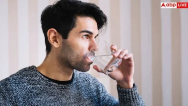 Cold Water Side Effects: गर्मी में बार-बार ठंडा पीने की आदत कर देगी बीमार, इन स्मार्ट तरीकों से अपने शरीर को बनाएं बेवकूफ