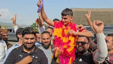 Asian Boxing Champion Yasser receives grand reception in Rajouri