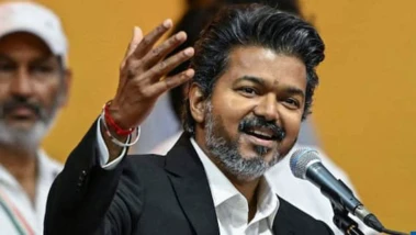 TVK Vijay: ఫిరాయింపుల రాజకీయాలతో విజయ్ ఇమేజ్ డ్యామేజ్ - మార్పు నమ్మకాన్ని తమిళ ప్రజలు కోల్పోయినట్లేనా?