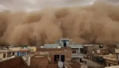 Day turns into night: Massive sandstorm engulfs Rajasthan's Bikaner | WATCH