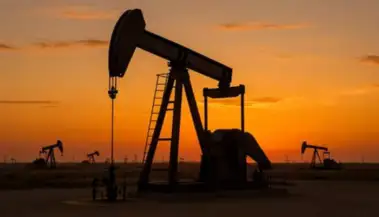 Crude oil prices decline to six'week low over tentative US'Iran deal