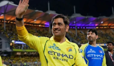 ధోనీ మళ్లీ వస్తాడా..? - సీఎస్‌కే కోచ్ ఫ్లెమింగ్ స్పందన
