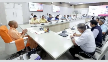बिजली व्यवस्था पर सख्त हुए CM योगी, समीक्षा बैठक में दिए कड़े निर्देश, लापरवाही पर चेतावनी