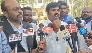 చింతాడ ఆనంద్ ఎస్సీ హోదాపై ఏం జరుగుతుంది?