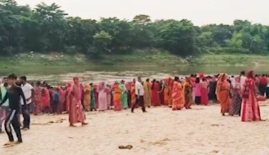 মহানন্দা নদীতে স্নান করতে গিয়ে তলিয়ে গেল দুই কিশোর