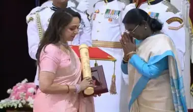 देश के सबसे प्रतिष्ठित पद्म पुरस्कार-2026 का समारोह आयोजित, दिवंगत अभिनेता धर्मेंद्र को मिला 'पद्म विभूषण'