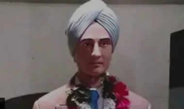 ਕਰਤਾਰ ਸਿੰਘ ਸਰਾਭਾ: 'ਤੇਰੀ ਸਜ਼ਾ ਮਾਫ਼ ਕਰ ਸਕਦੇ ਹਾਂ, ਜੇ ਮਾਫ਼ੀ ਮੰਗ ਲਏ'- ਜੱਜ ਨੂੰ ਅੱਗੋਂ ਇਹ ਮਿਲਿਆ ਜਵਾਬ