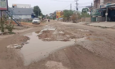 OD Cheruvu: ఓ.డి చెరువులో నరకప్రాయంగా ప్రయాణం గుంతలమయమైన కదిరి రోడ్డు!