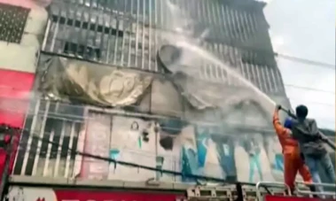 Fire destroys textile shop in Rajamahendravaram