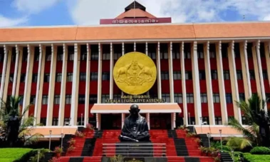 പതിനാറാം കേരള നിയമസഭയ്ക്ക് തുടക്കം; എം.എല്‍.എമാരുടെ സത്യപ്രതിജ്ഞ പൂര്‍ത്തിയായി