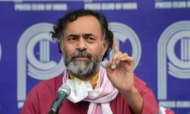 Yogendra Yadav, Prashant Bhushan Raise Concerns Over Voter Deletions After Supreme Court's SIR Verdict