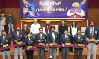 पंजाब के खिलाड़ियों ने दुनिया भर में बढ़ाया तिरंगे का मान, मुख्यमंत्री भगवंत मान द्वारा पुरस्कार और इनामी राशि से खिलाड़ियों का सम्मान