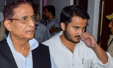 दो पैन कार्ड मामले में आजम खां और बेटे की बढ़ी मुश्किलें, कोर्ट ने 10 साल की सजा सुनाई