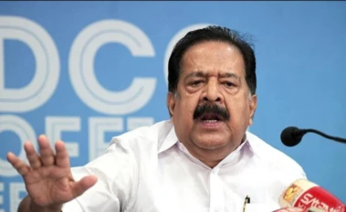 ലഹരിക്കെതിരെ 'ഓപ്പറേഷൻ തുഫാൻ ദി നര്‍ക്കോ ഹണ്ട്' പ്രഖ്യാപിച്ച്‌ രമേശ് ചെന്നിത്തല ; പോലീസ് സ്റ്റേഷനുകളെ ജനസേവ കേന്ദ്രങ്ങളാക്കി മാറ്റുമെന്നും പ്രഖ്യാപനം