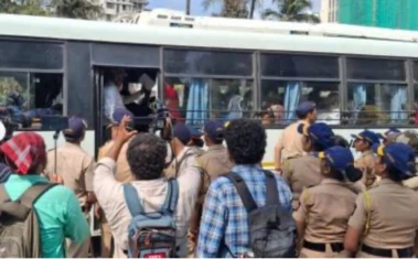 Mumbai: Raju Shetti, Farmers Detained During Protest Over Crop Compensation
