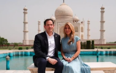 Marco Rubio: ಪತ್ನಿಯೊಂದಿಗೆ ತಾಜ್ ಮಹಲ್ ಗೆ ಭೇಟಿ ನೀಡಿದ ಅಮೆರಿಕ ವಿದೇಶಾಂಗ ಕಾರ್ಯದರ್ಶಿ!