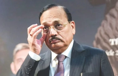 तुमची विधाने पक्षपाती, विरोधी आवाज दाबणारी, आधी तरुणांना 'झुरळ' बोलले, आता पर्यावरणप्रेमींना दुखावले; 71 निवृत्त सनदी अधिकारी आणि वकिलांचे सरन्यायाधीशांना खुले पत्र