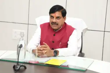 मप्रः विपरीत परिस्थितियों में भी शिक्षा की अलख जगाने वाले 31 शिक्षकों का हुआ सम्मान