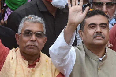টাকার বিনিময়ে শুভেন্দু, দিলীপদের নিয়ে কুরুচিকর ভিডিও তৈরি! গ্রেপ্তার নিউটাউনের বাসিন্দা