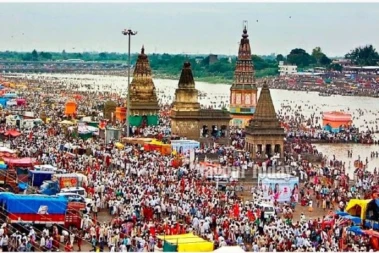 आषाढी वारीसाठी मोठा निर्णय! पंढरपुरात महिनाभर 'व्हीआयपी दर्शन' बंद; वारकऱ्यांना मिळणार दिलासा