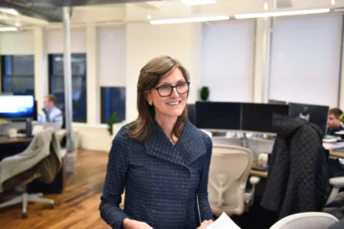 American Airlines' Starlink Deal Has Cathie Wood Thinking About Mars